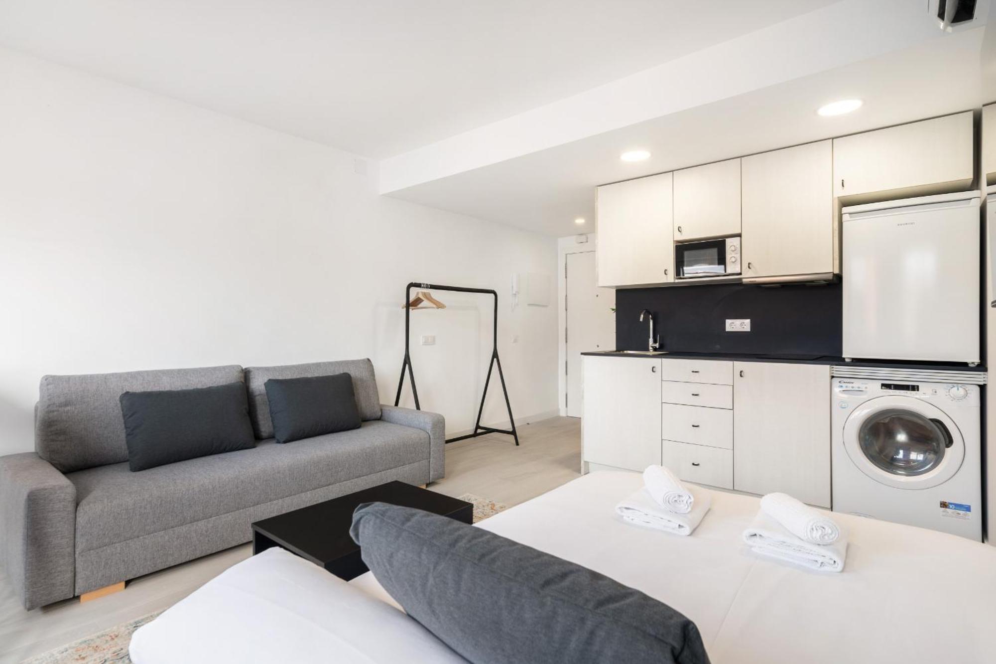 Madrid Riverside Studios Con Parking Incluido Alquiler Temporal ภายนอก รูปภาพ