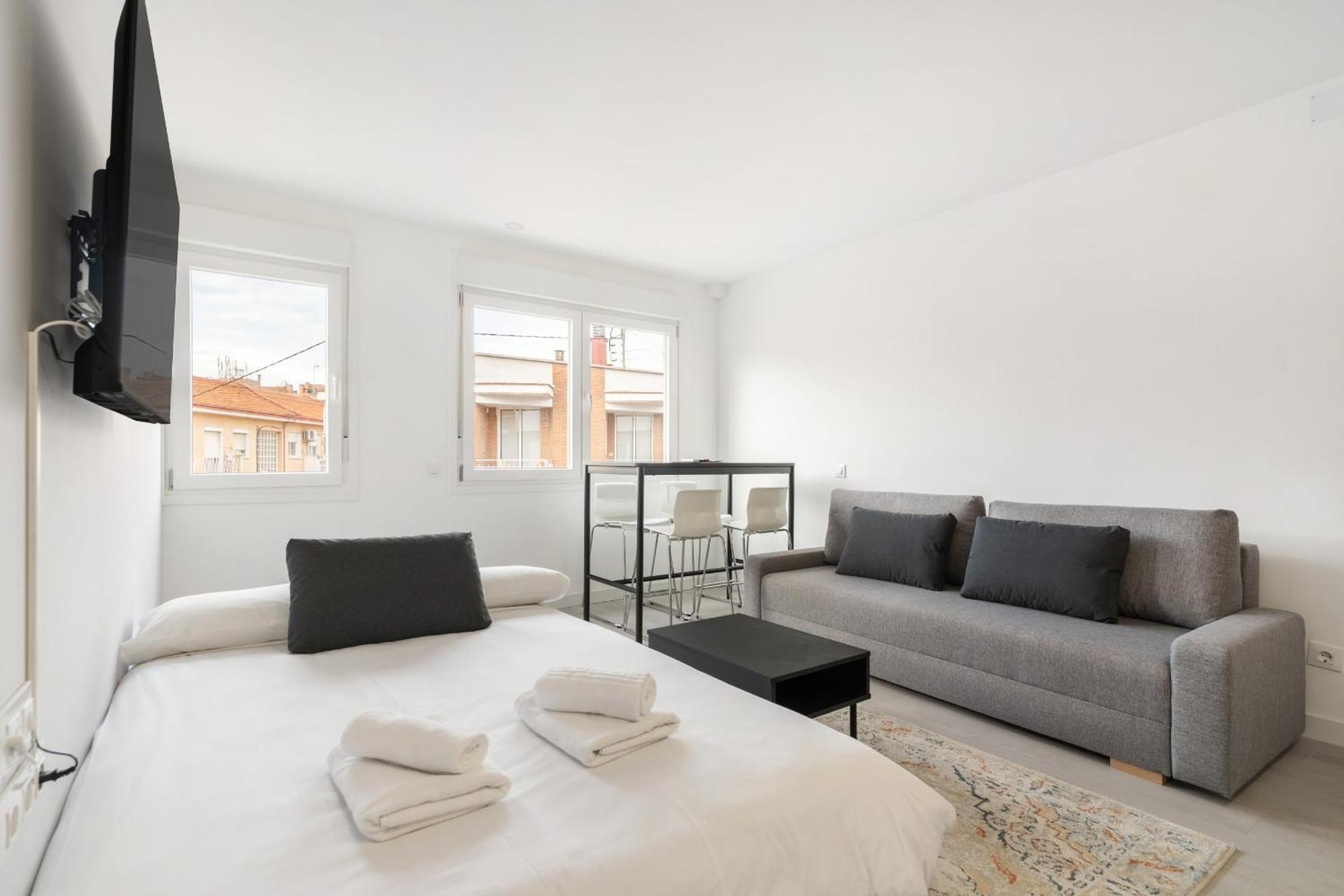 Madrid Riverside Studios Con Parking Incluido Alquiler Temporal ภายนอก รูปภาพ